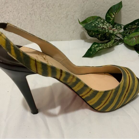 Christian louboutin fabric animal print peep toe Slingback heels size 36.5 - Picture 7 of 16